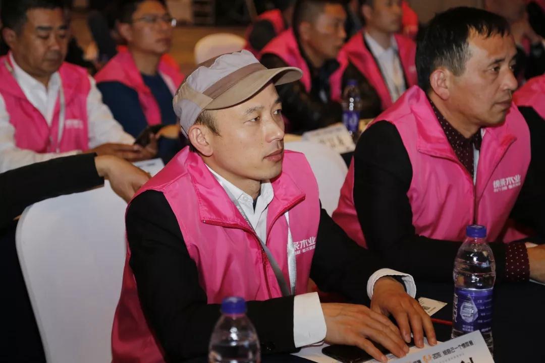 木地板廠家與大家攜手共進